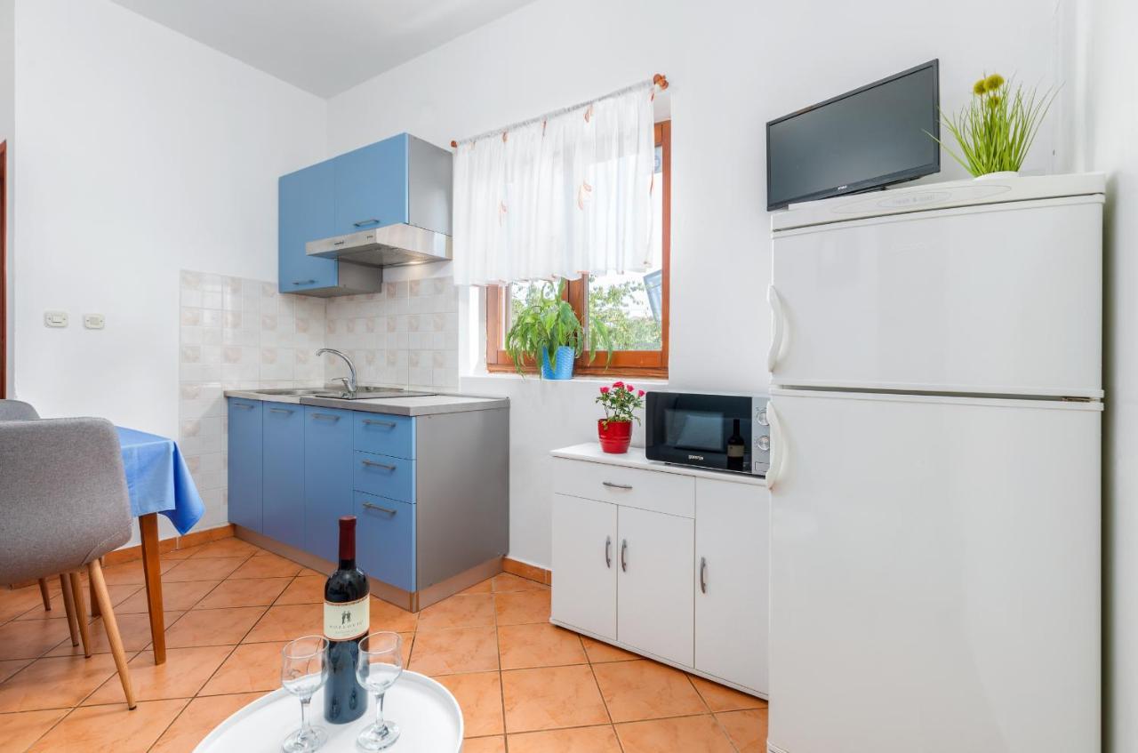 Center Of Fazana Apartments Katarina Экстерьер фото